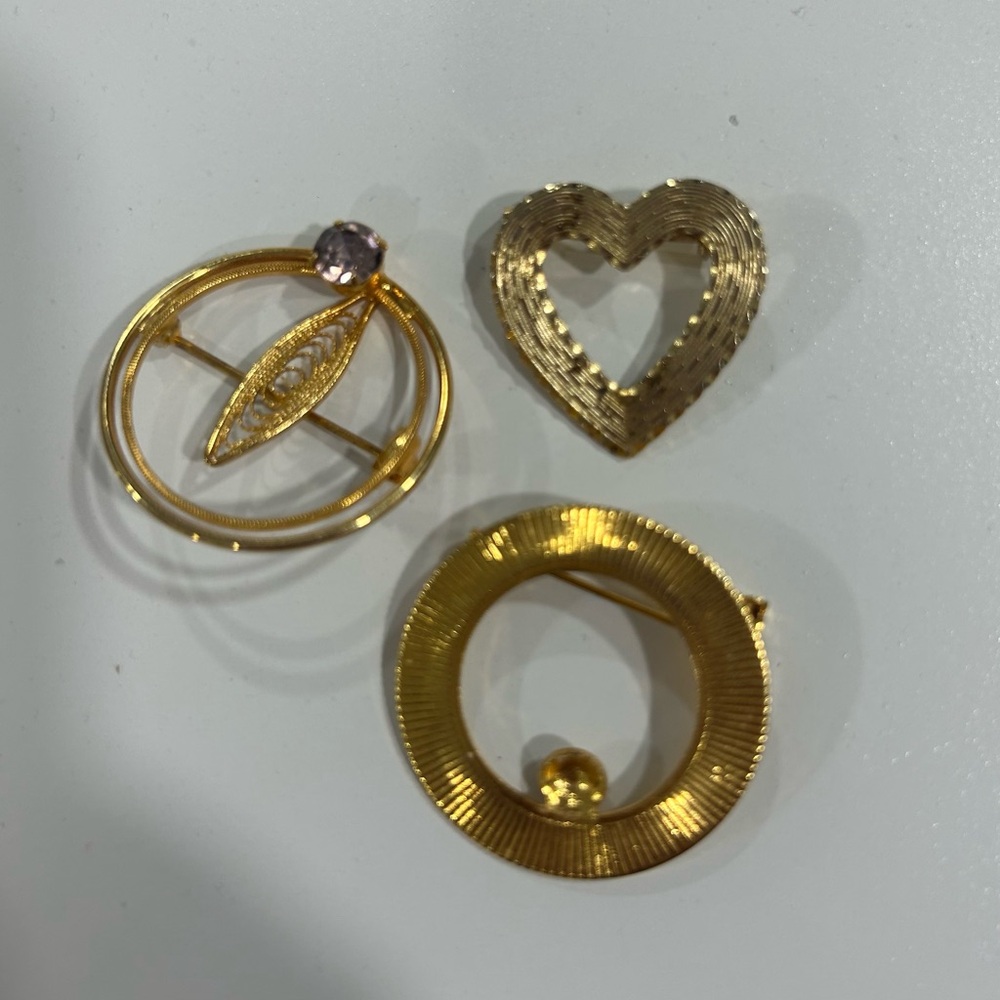 Gold Heart and Circle Pin Set - Women Jewelry